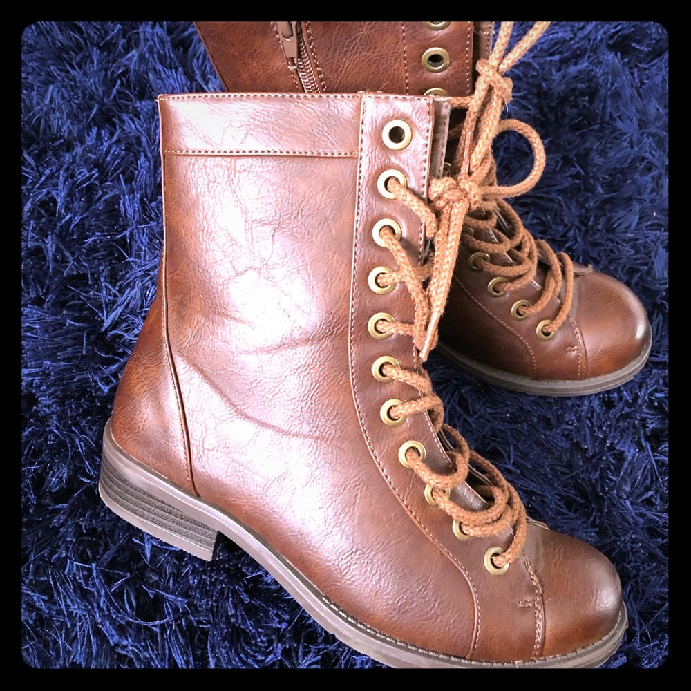 Women boots 👢